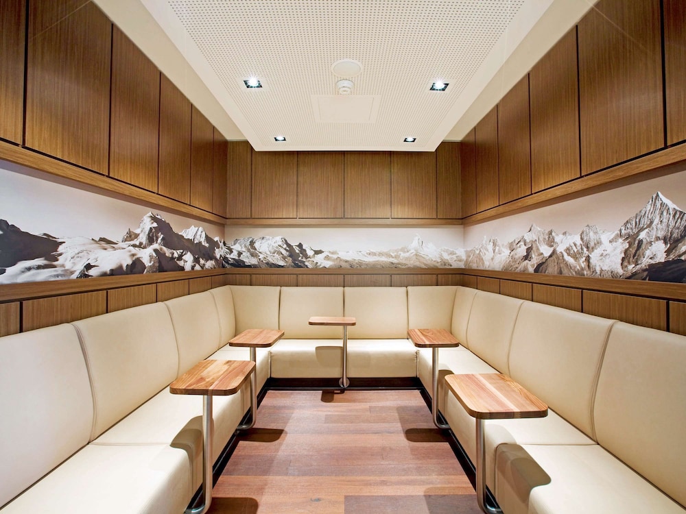 Movenpick Hotel Zurich Airport 35/68