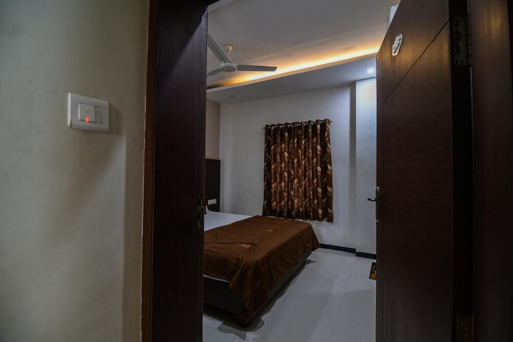Hotel Shreeram 37/37