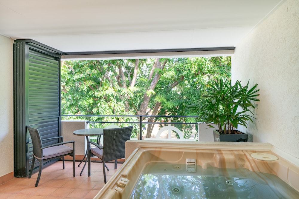 Regal Port Douglas 46/56