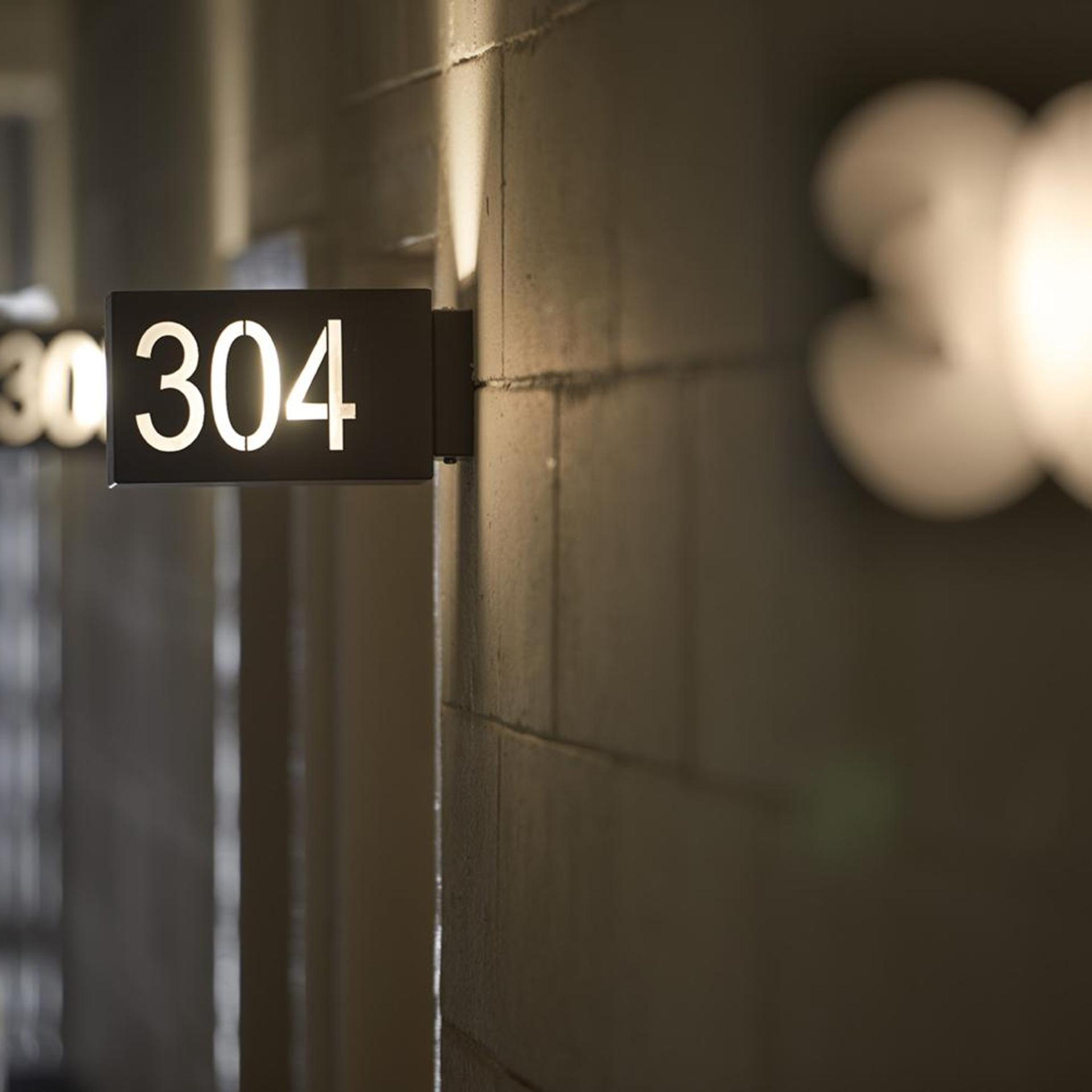 Lantern Hotel 30/50