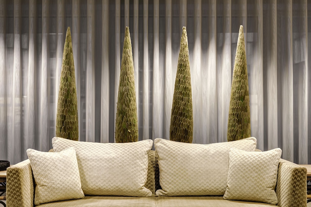 The Mandala Suites 24/56