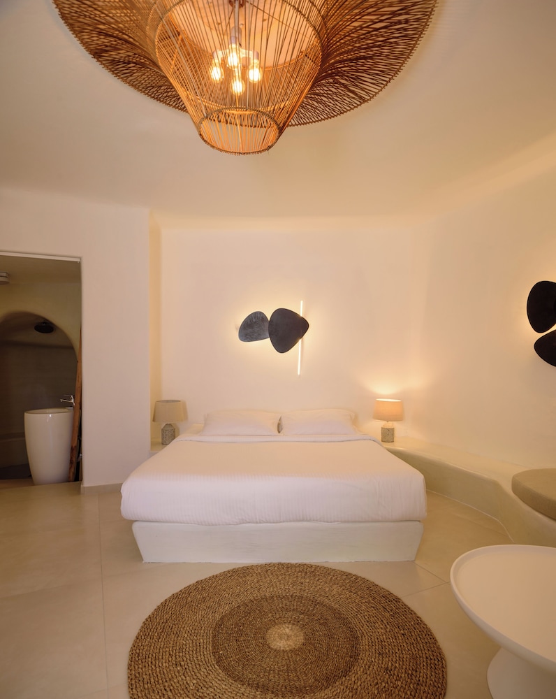 Revelis Villa & Canava 9/50