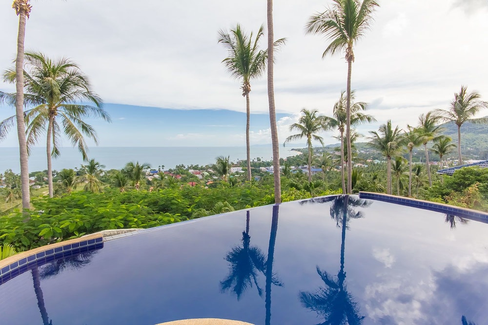 Seaview Paradise Beach & Mountain Villas 13/30