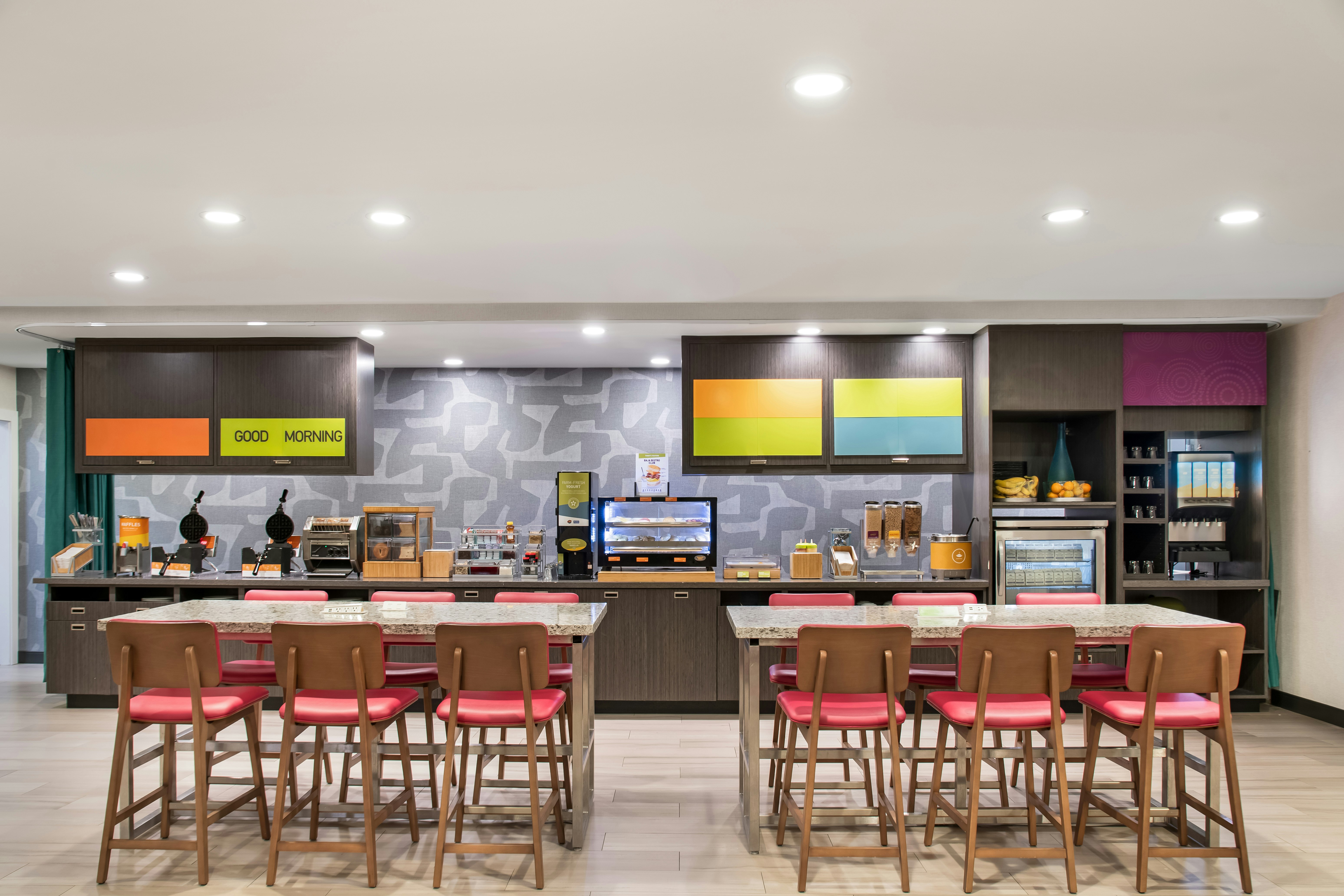 Home2 Suites By Hilton Pensacola I 10 At North Davis Hwy Fl 37/46