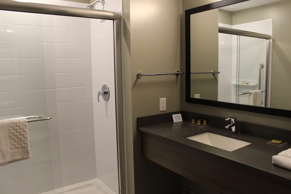 Best Western Plus Dauphin 3/35