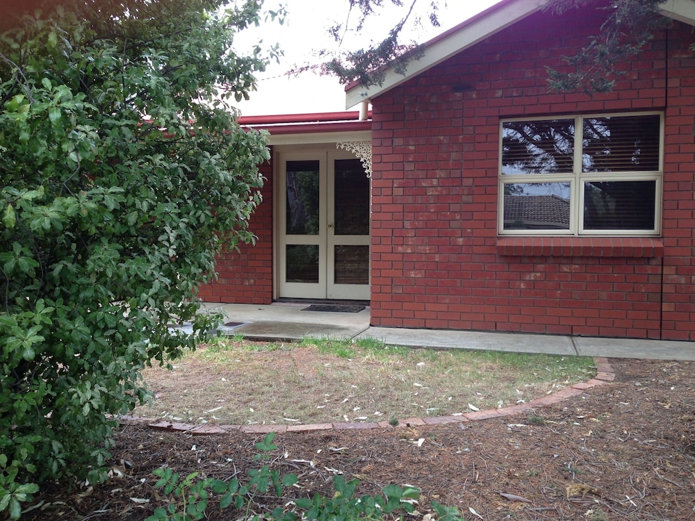 AMBLE AT HAHNDORF 2/48