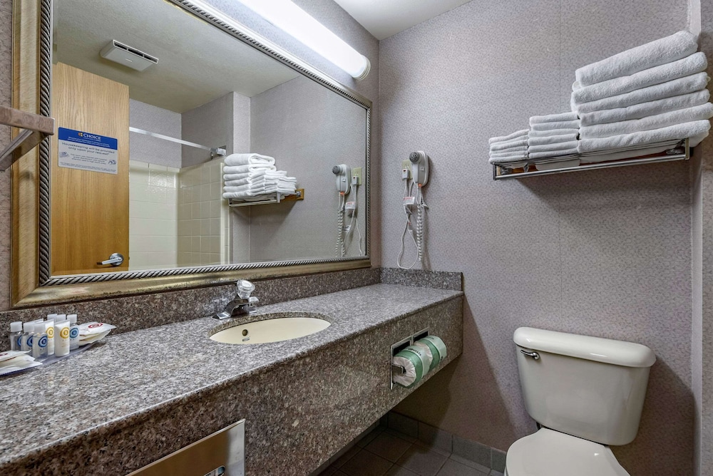 Comfort Suites Portland Airport 11/39