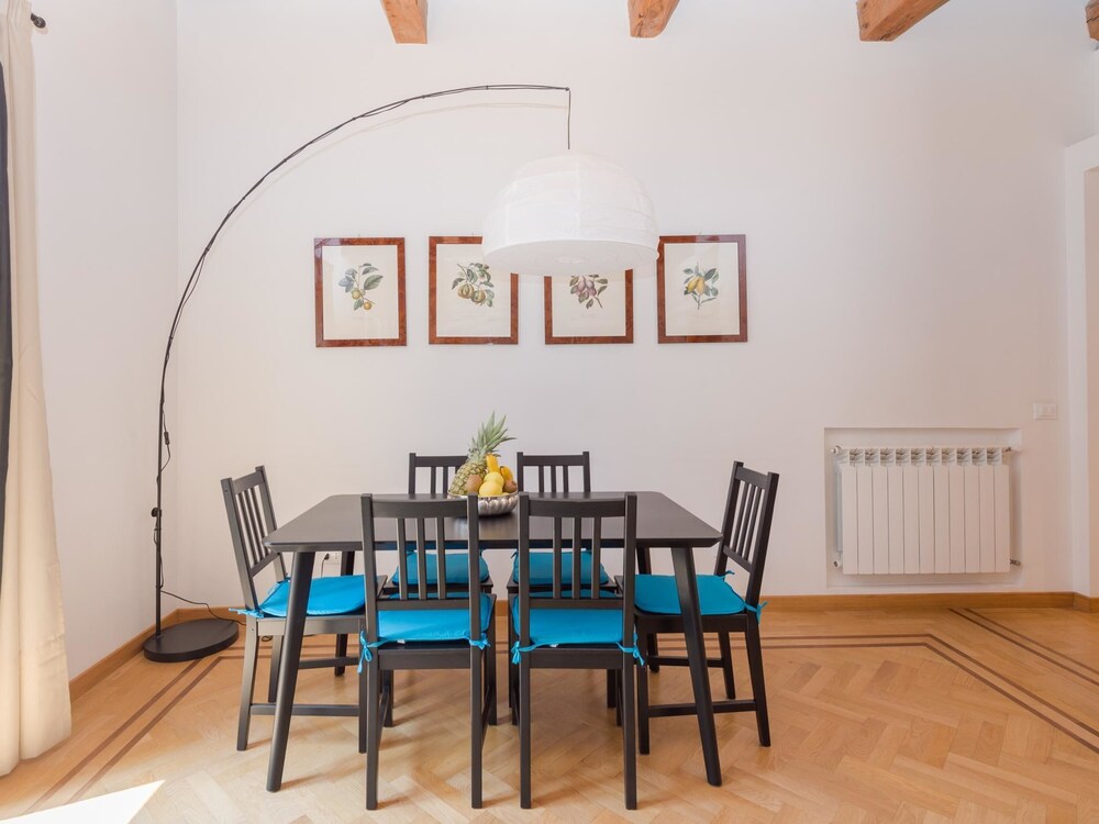 RSH Trevi Fountain Luxury Apartment 28/39