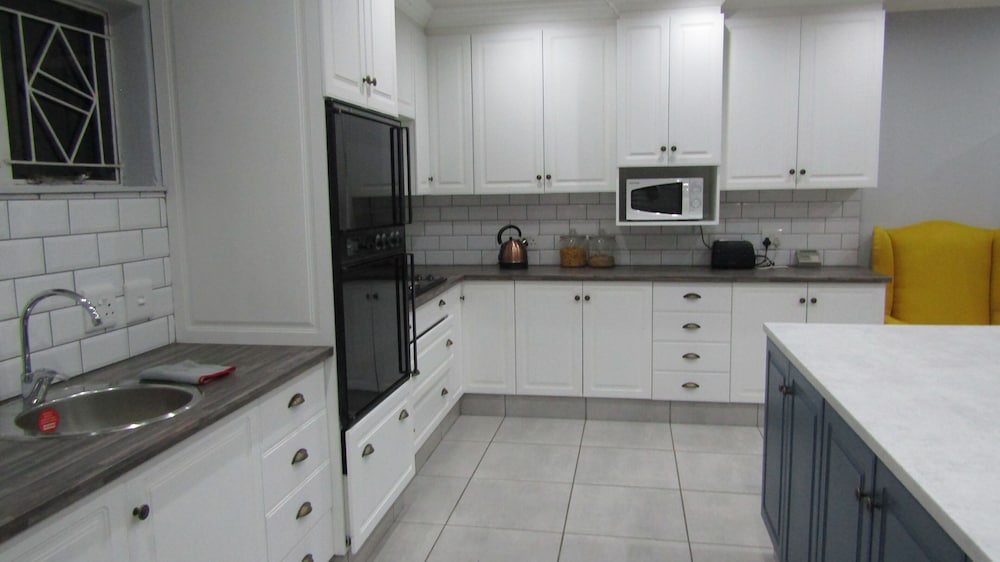 Bountyful Guest House 18/18