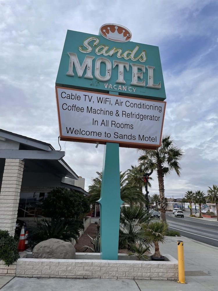 The Sands Motel 2/36