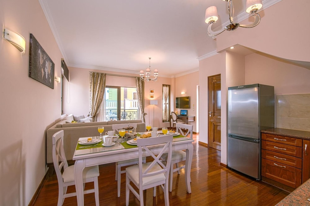 Casa Leone Suites 39/50