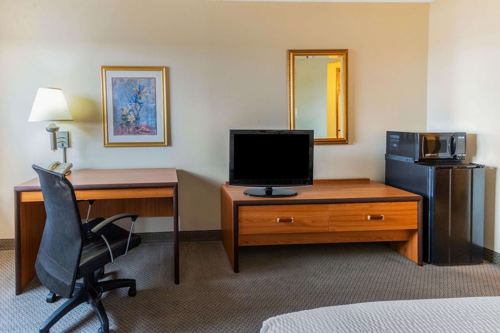 La Quinta Inn & Suites by Wyndham Las Cruces Organ Mountain 43/49