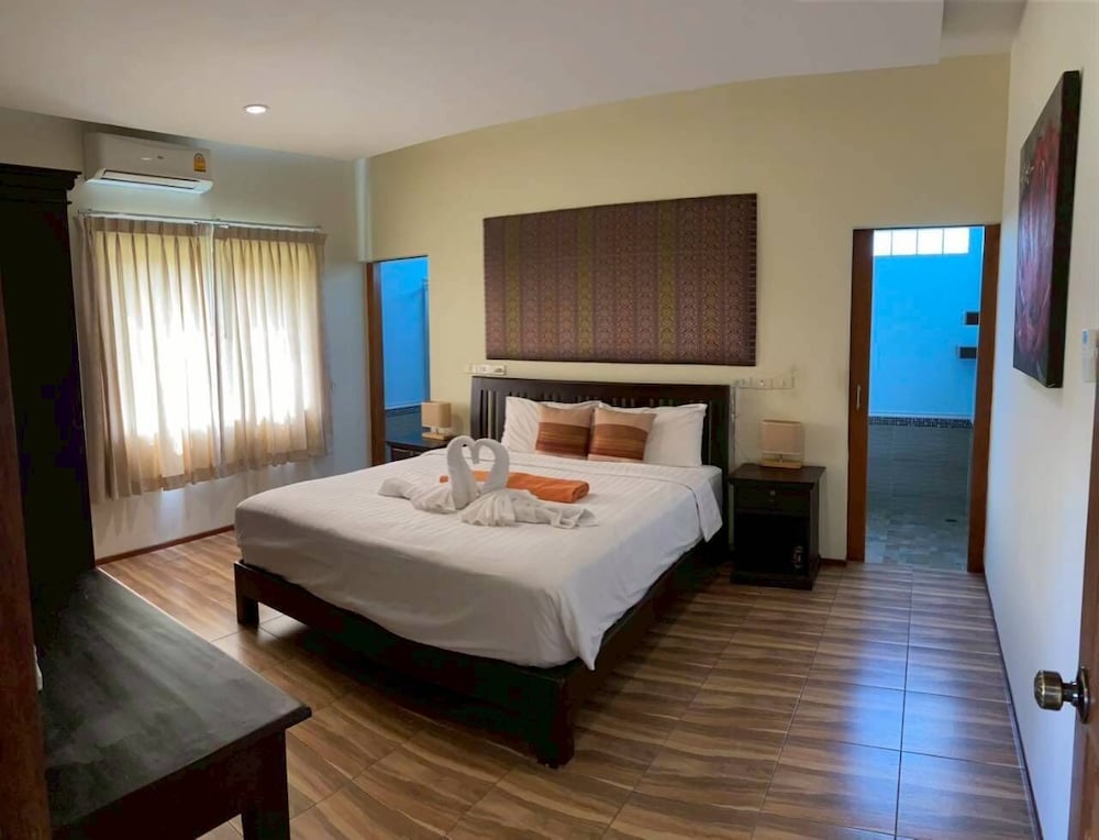 Taratai Villa 19/57