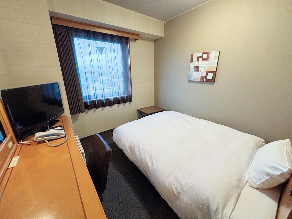 HOTEL ROUTE INN KAKEGAWA INTER 12/45