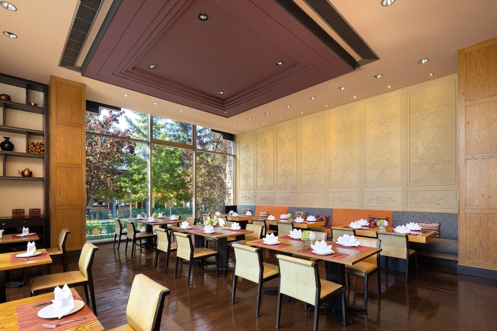 Shangri-La Resort Shangri-La 34/50