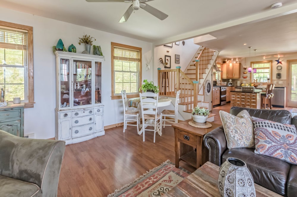 Moonshadow Bed and Breakfast 40/69