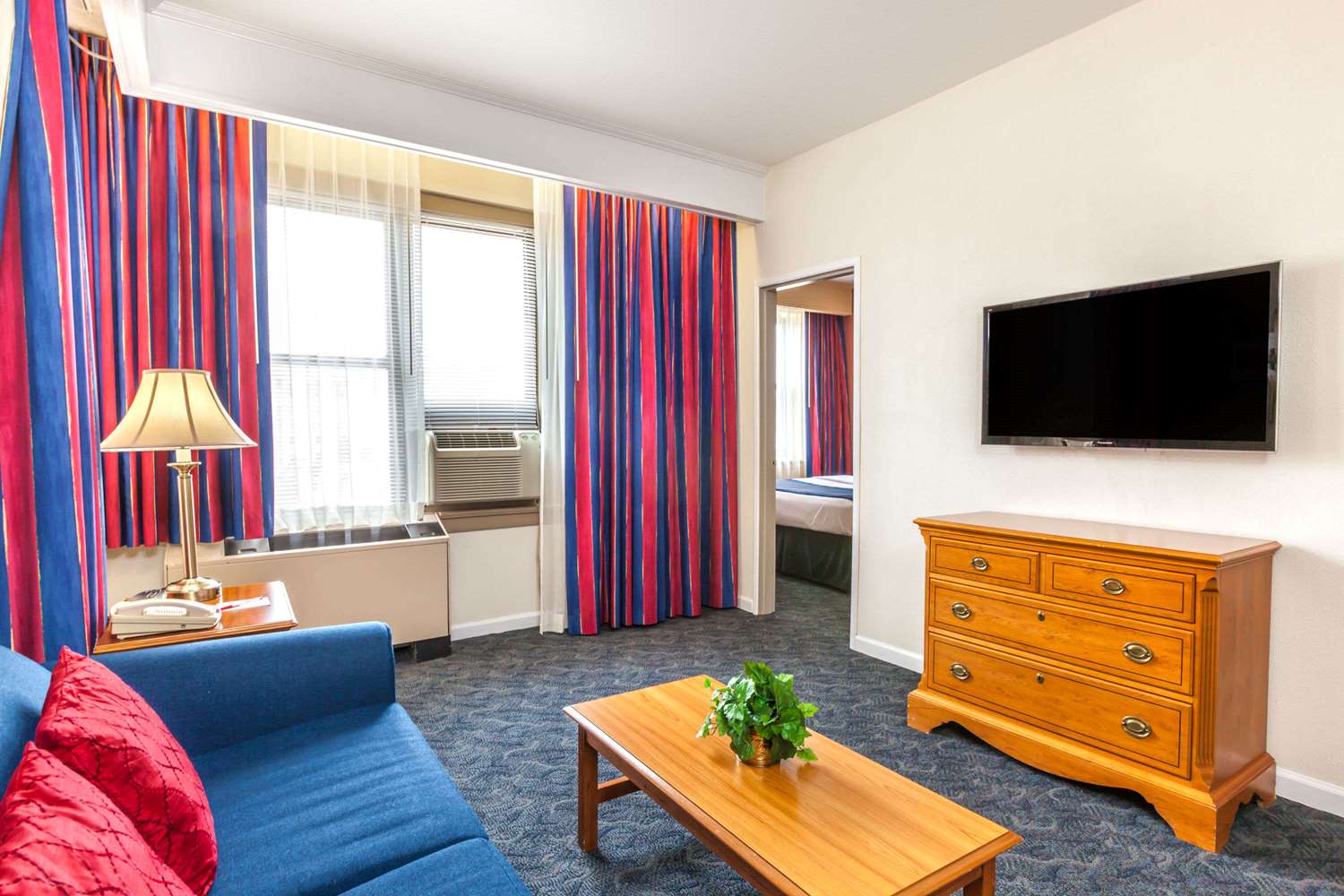 Ramada by Wyndham Jersey City 7/13