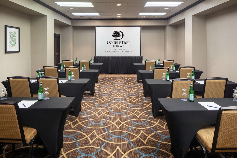 DoubleTree by Hilton Washington DC Silver Spring 52/55