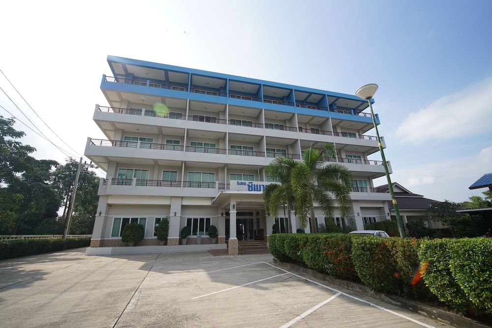 Sea Mountain Khanom Hotel 2/49