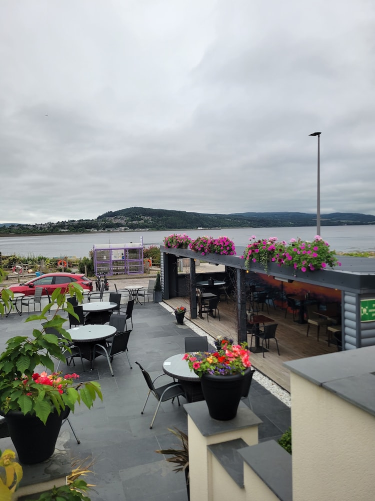 North Kessock Hotel 8/67