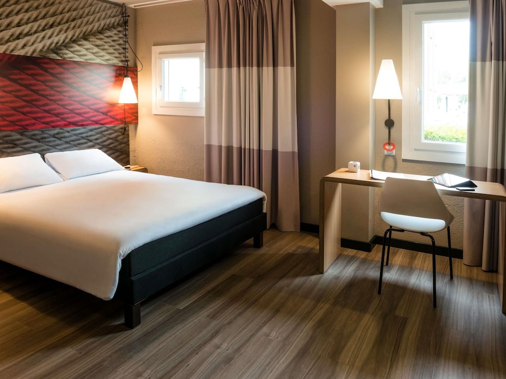 Ibis Bourg En Bresse 24/65