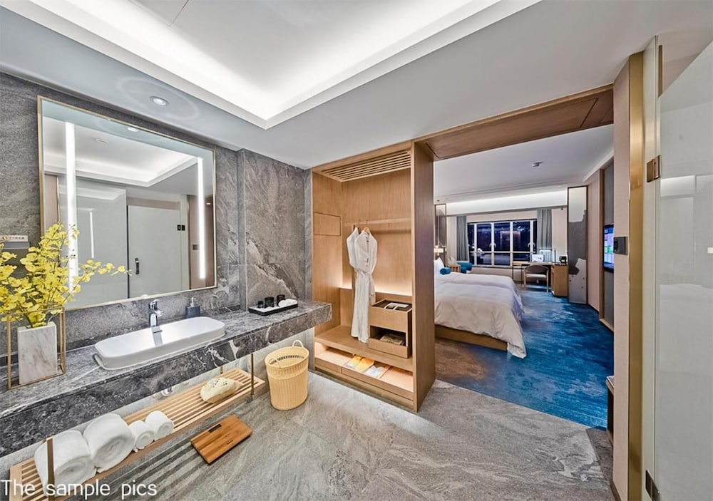 Royce Hotel Shenzhen 25/50