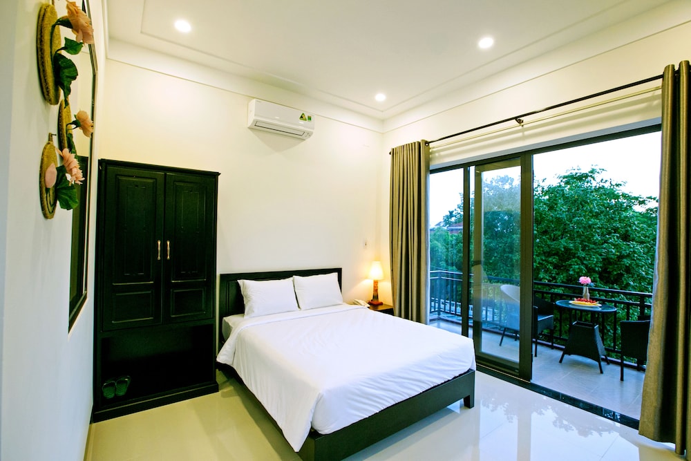 Zen Hoian Villa 12/30