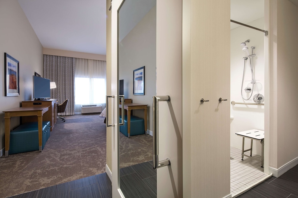Hampton Inn Suites Page Lake Powell 17/42