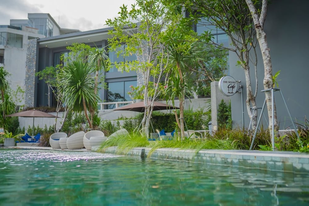 The Woods Natural Park Resort Phuket 65/73