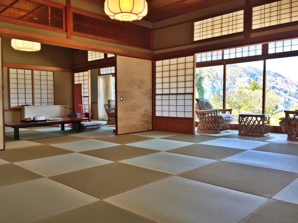 OHITO HOTEL 5/48