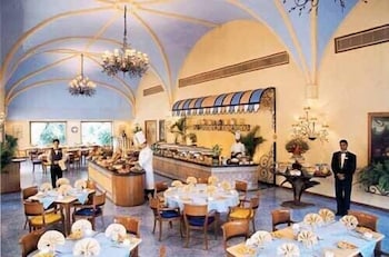 GOLDEN PALMS SPA 20/28