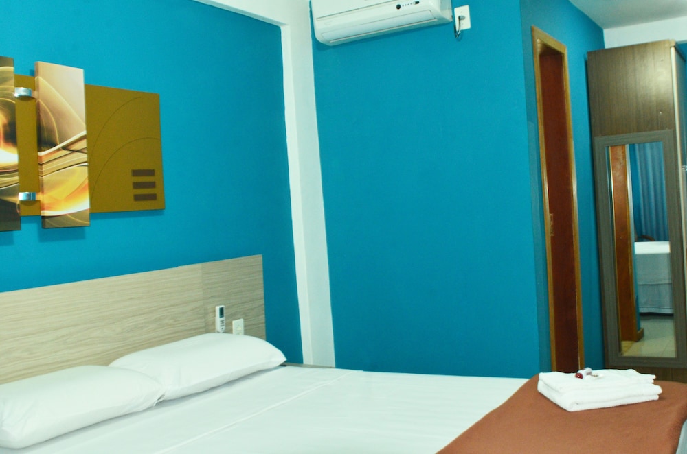 Bonjour Hotel 9/26