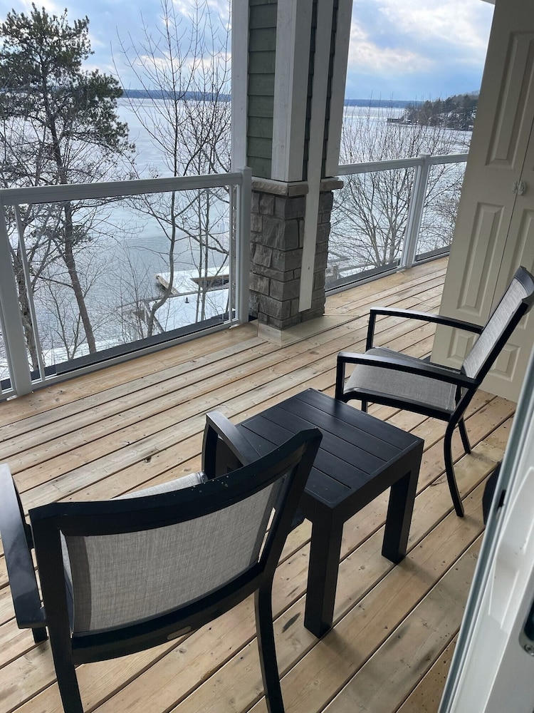Touchstone Resort 46/57