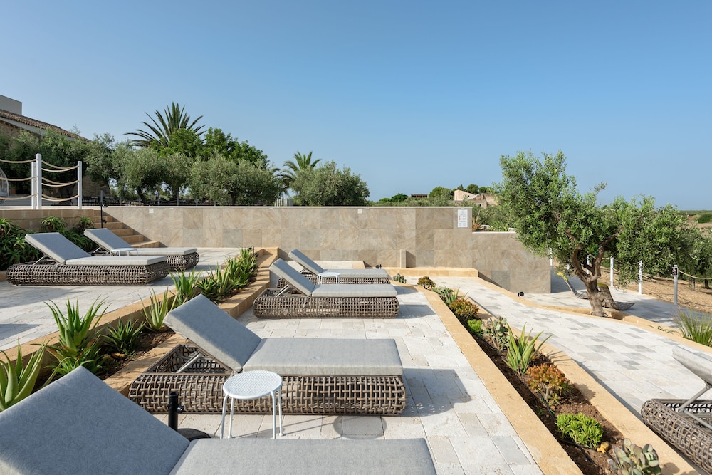 Momentum Wellness Bio Resort 73/75