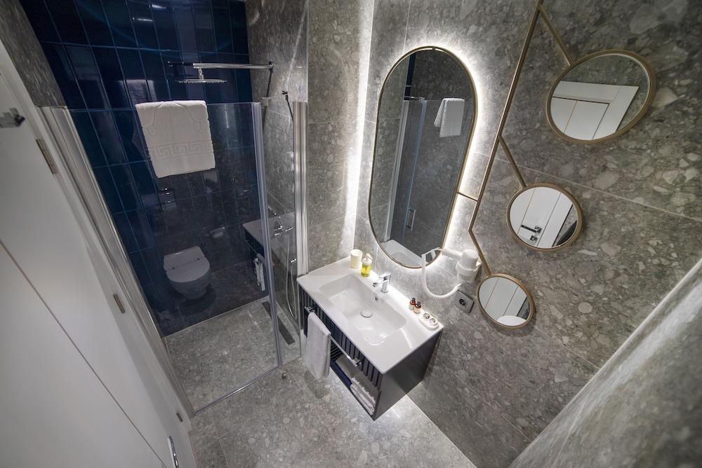 Stile Suite Marine Hotel 47/50
