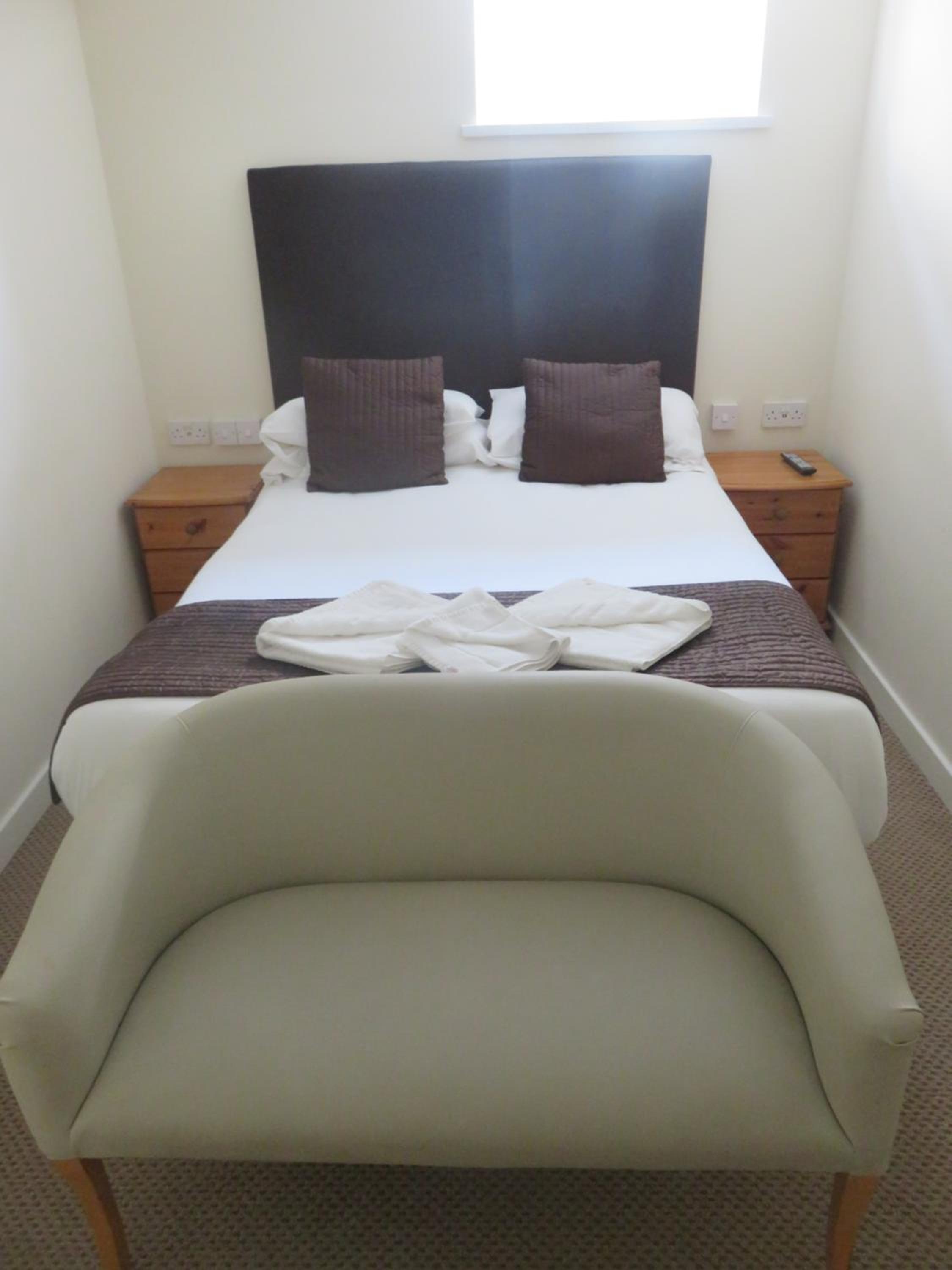 Stuart Hotel 43/54
