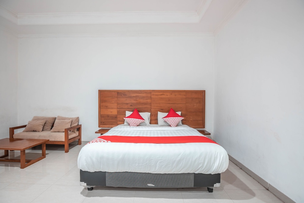 OYO 686 Bunga Karang Hotel 26/46