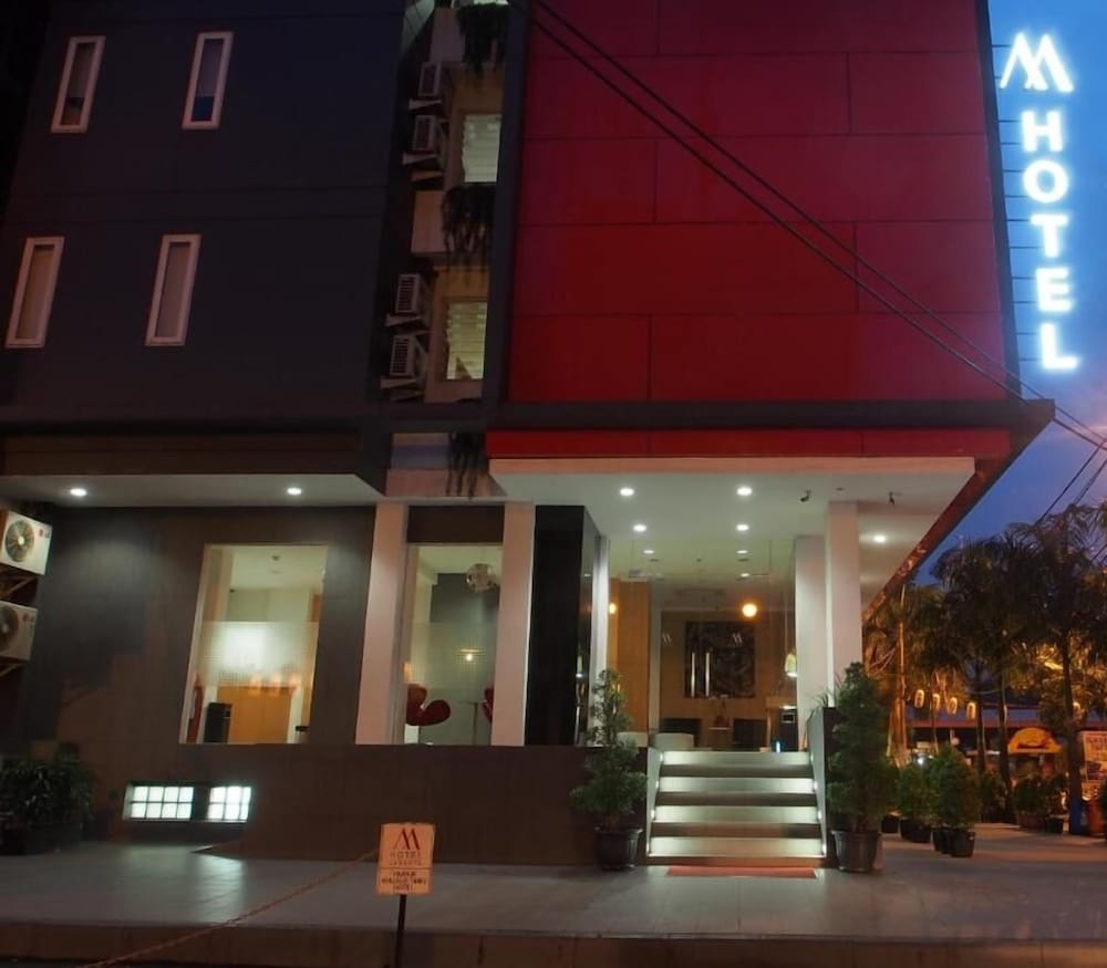 M Hotel Jakarta 3/67