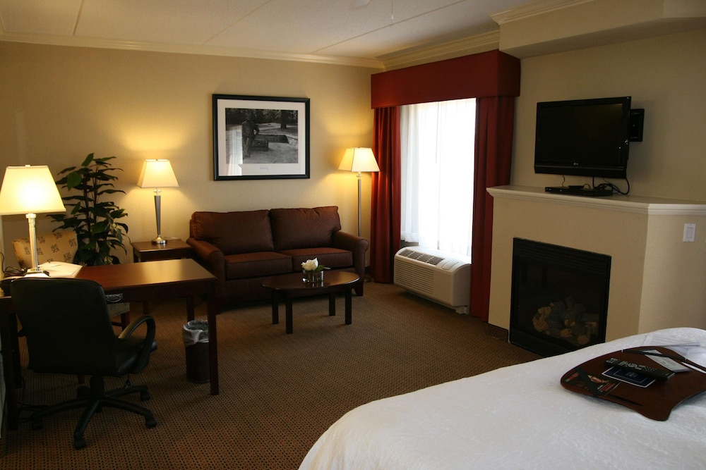 Hampton Inn And Suites Lanett West Point 30/45