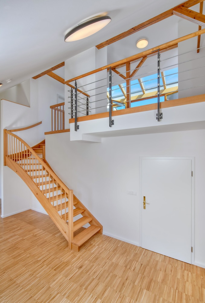 DownTown Suites Kodanska 33/42