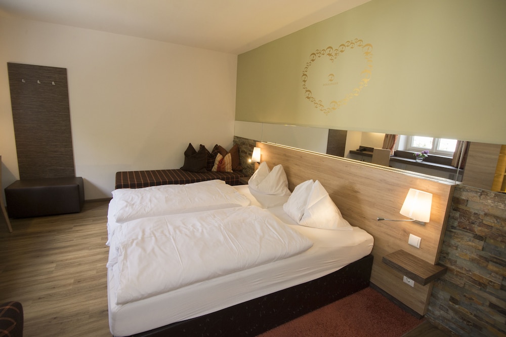 Hotel Dollinger 30/63