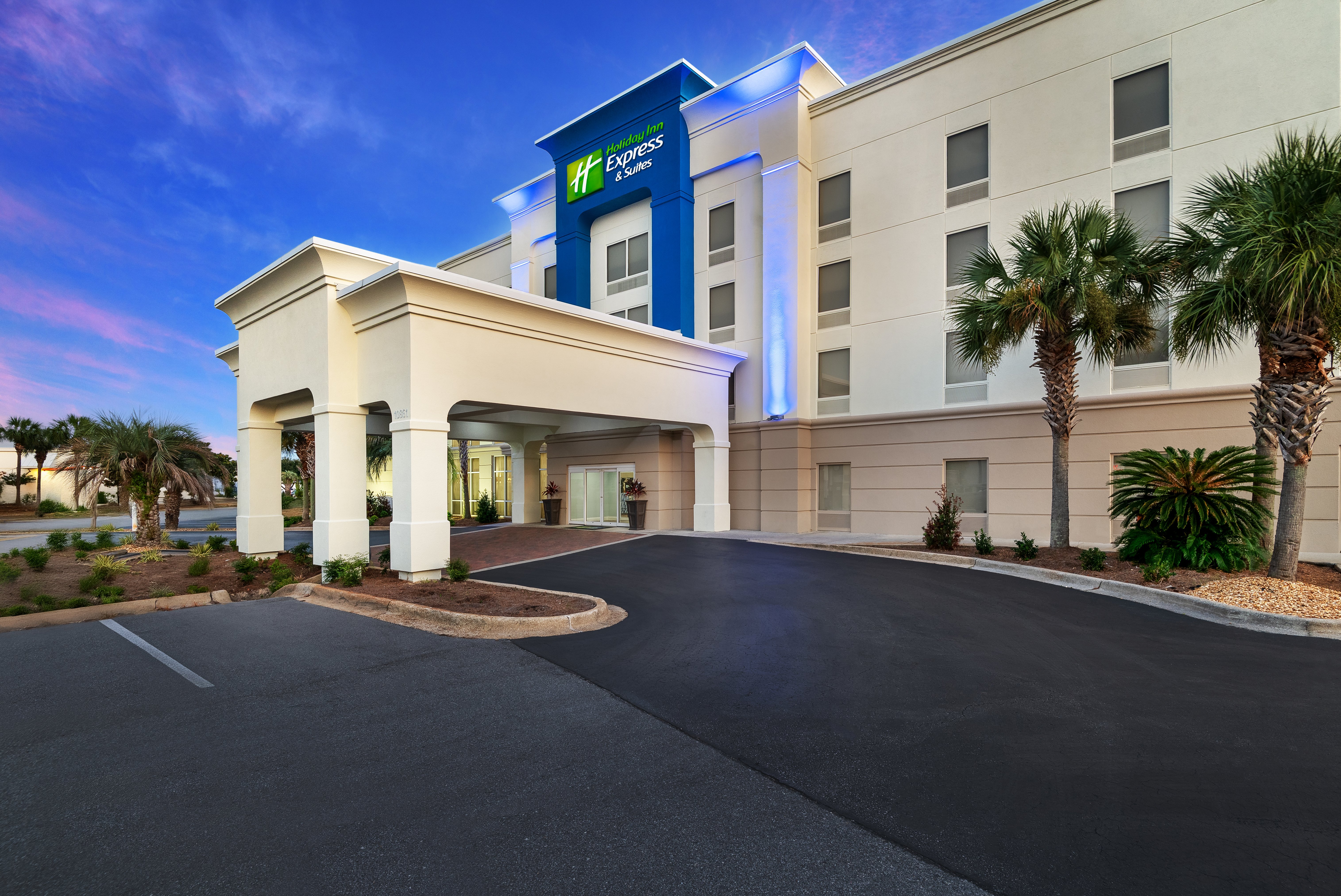 Evoke Destin Hotel 32/38