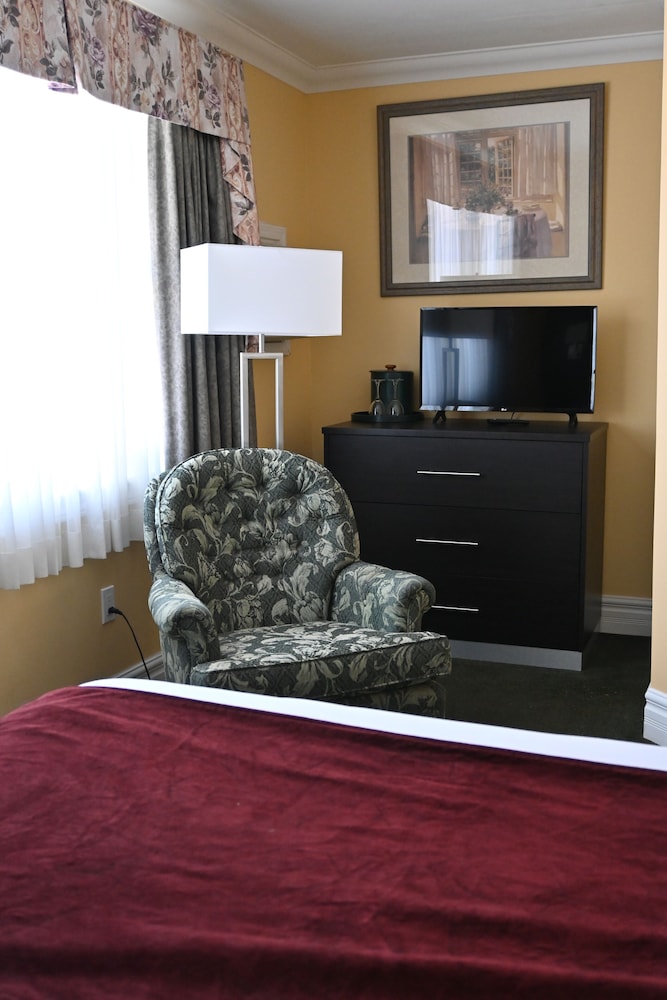 Gananoque Inn Spa 31/66