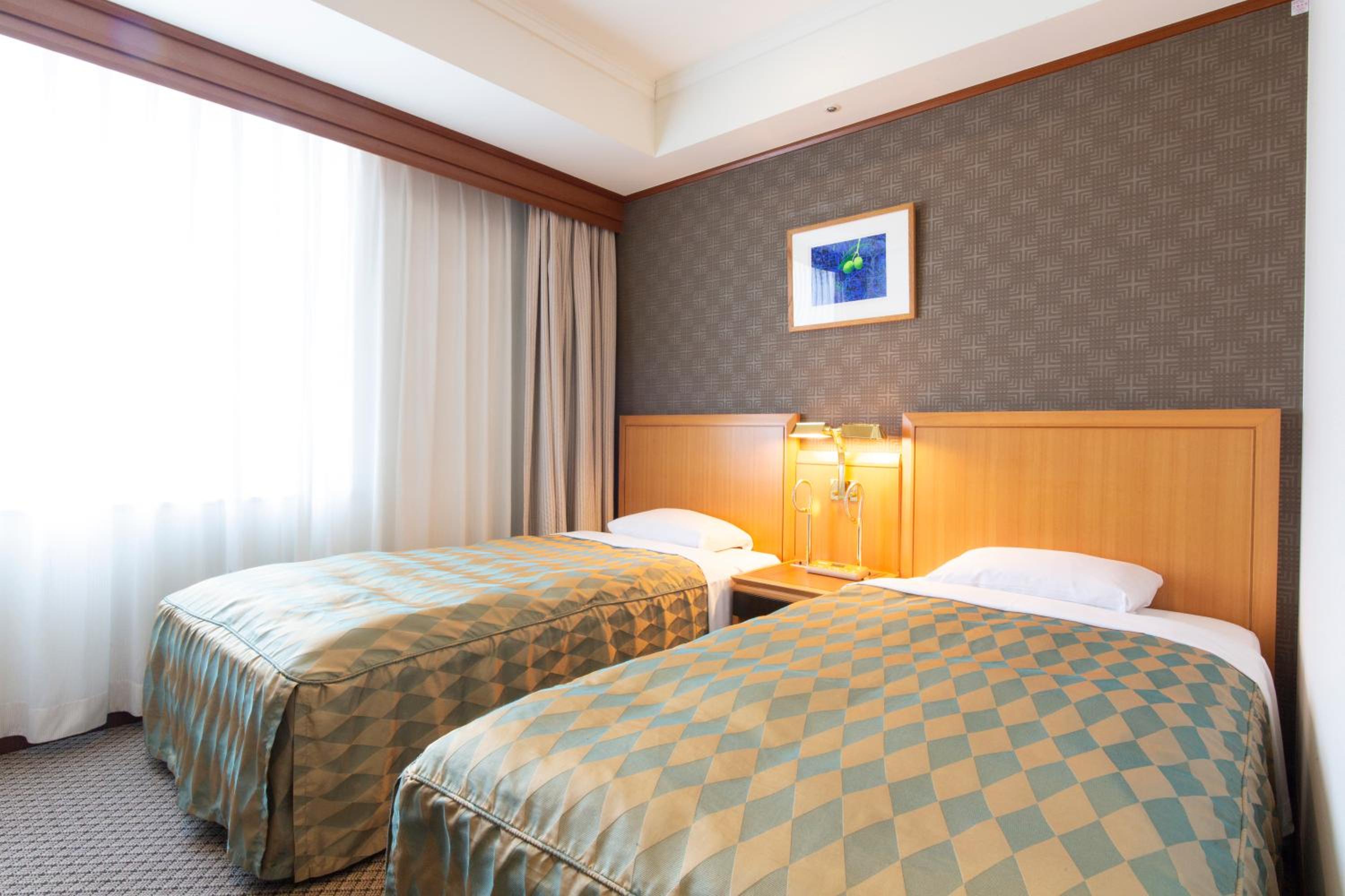 ECONOMY, TWIN BEDS