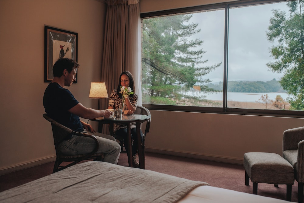 Hotel Puerta del Sur 39/50