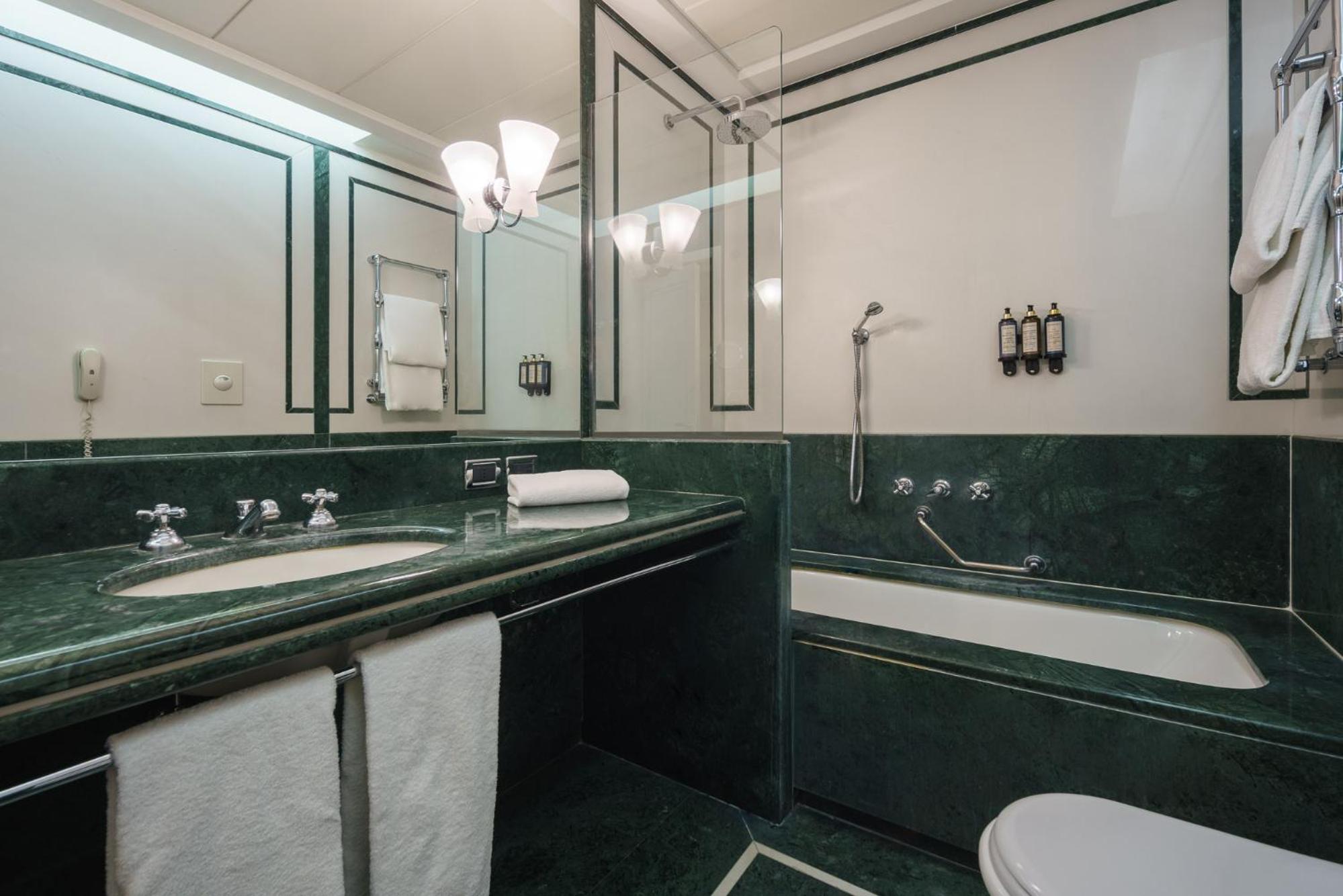 غرفة قياسية بسرير مزدوج، Eurostars Hotel Excelsior 5/5