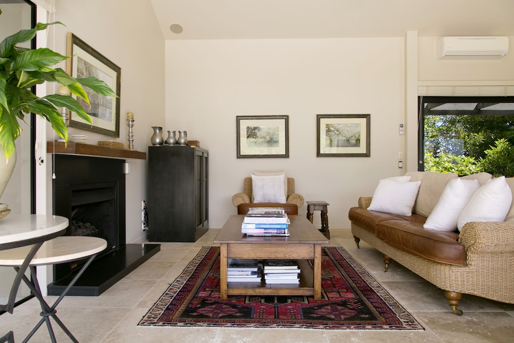 The Point Villas 30/39