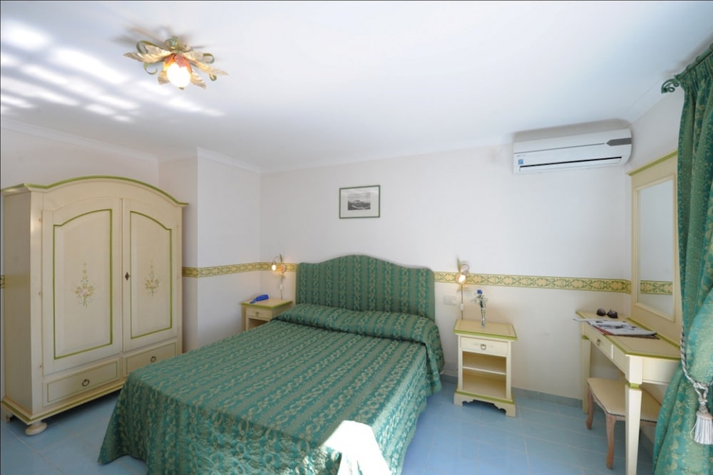 Hotel Torre Saracena 32/56
