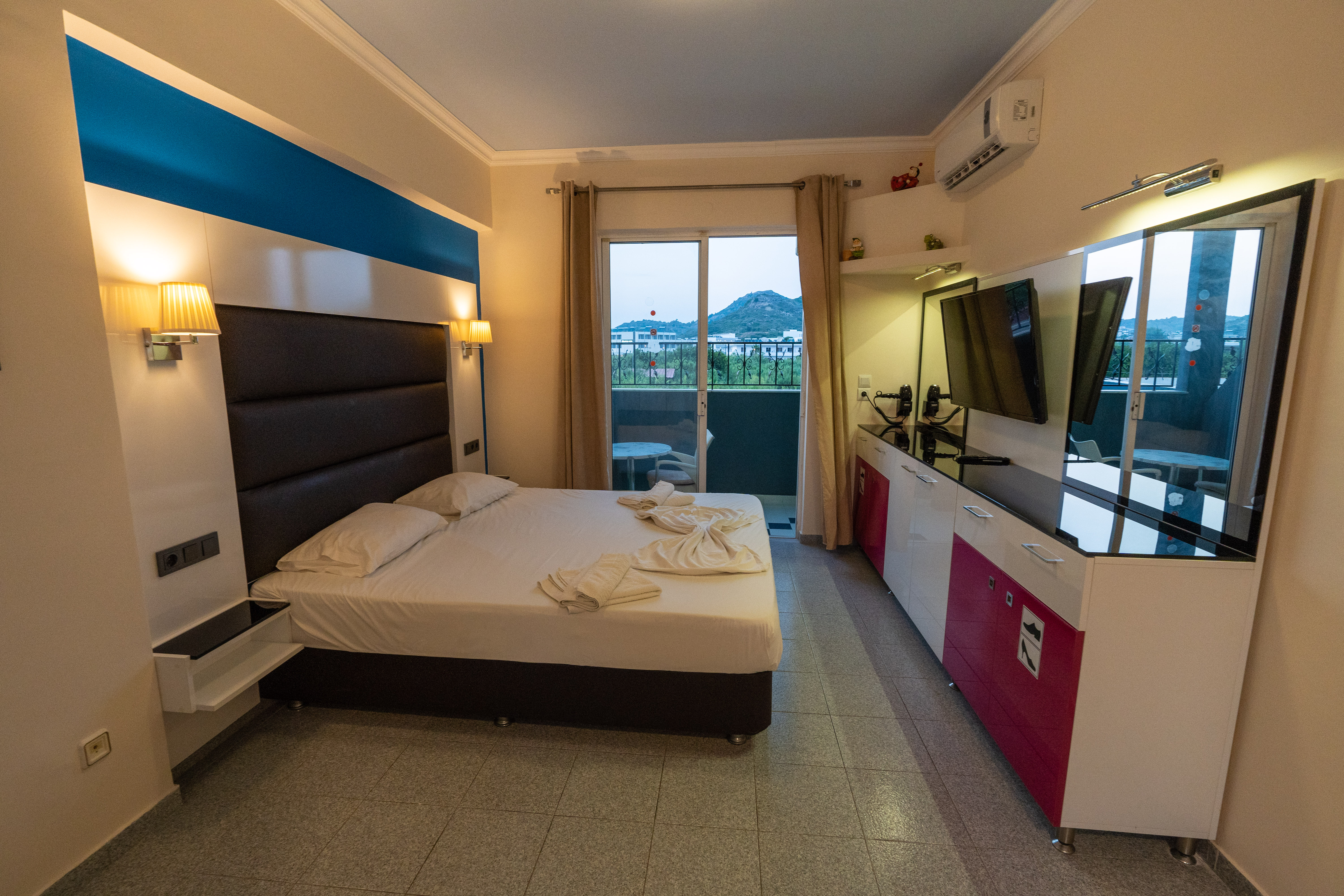 Grecian Fantasia Resort 6/25