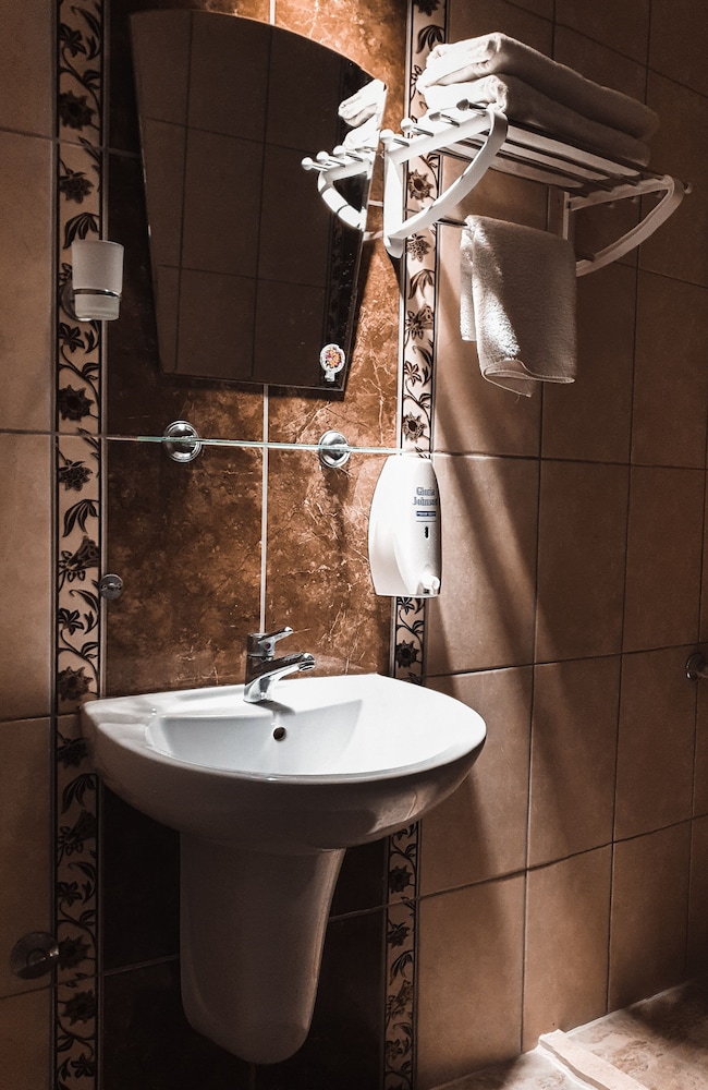 Tepe Hotel & Business Suite 26/27
